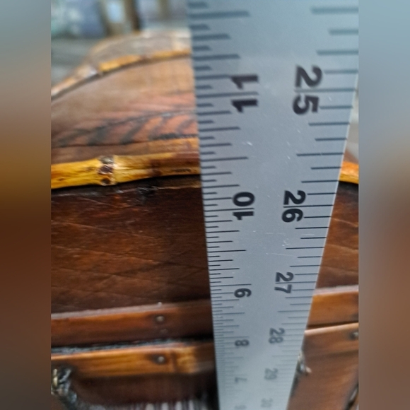 Vintage Woven Wood Copper Bamboo Handmade Basket Box Chest With Brass Latch - Picture 12 of 12